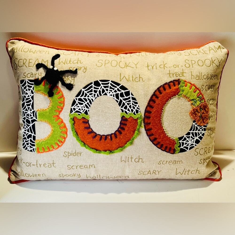 Pier1 Halloween pillow, embroidered with Boo and spider